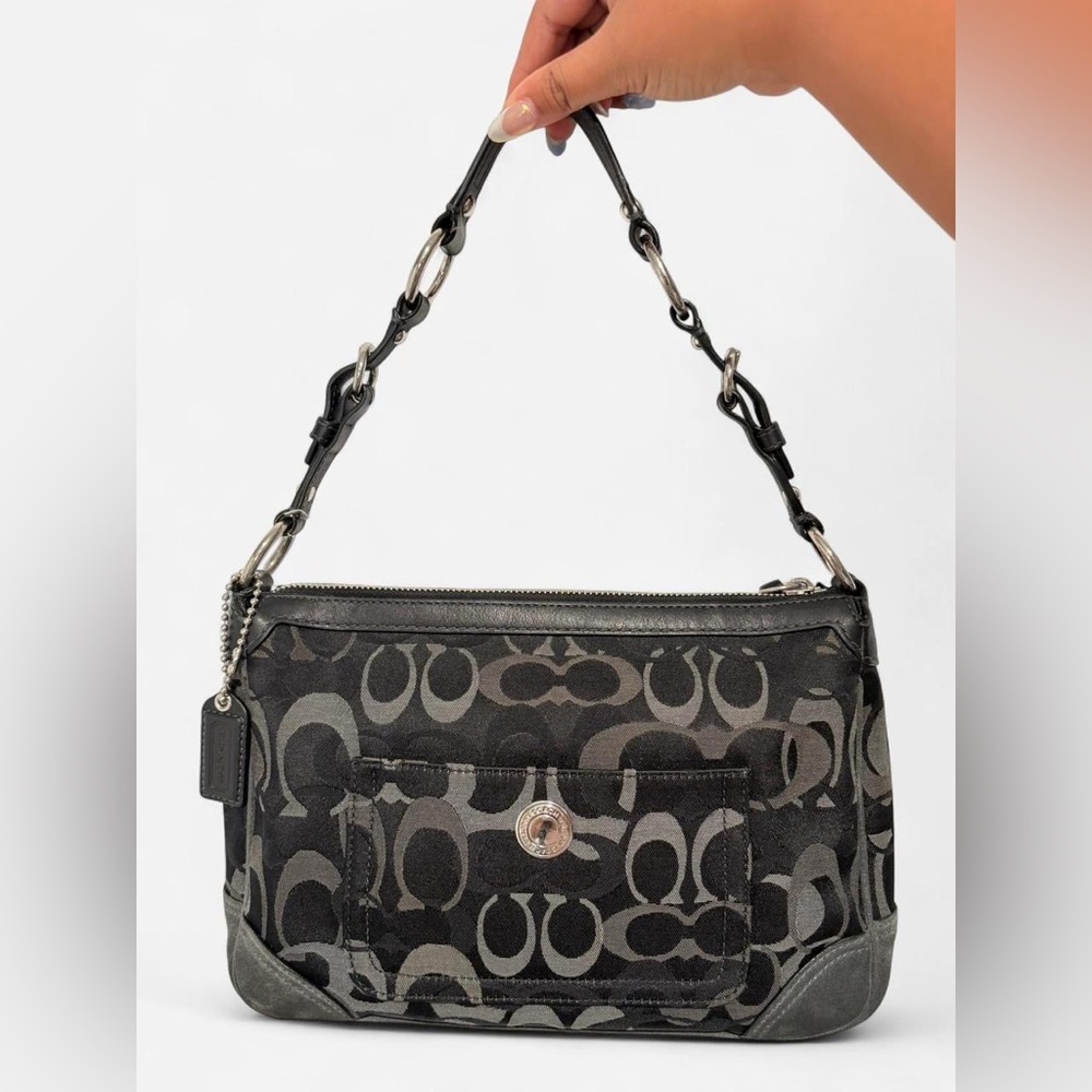 SOLD ‼️‼️‼️ Coach Chelsea Optic Signature Jacquard Shoulder Bag